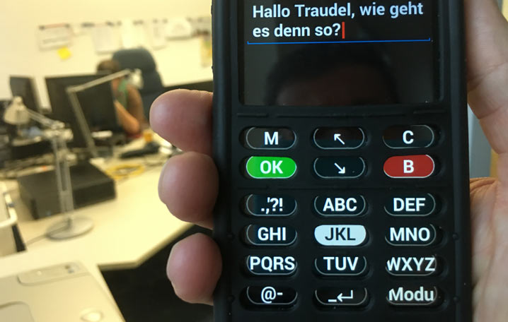 Schreiben über denm Nummernblock des Claria Vox